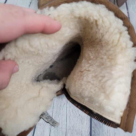 UGG | Mayfaire 5116 suede leather sheepskin sherpa lined side zip winter boots - Picture 11 of 13